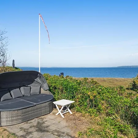 Holiday home Nice In With 4 Bedrooms, Sauna And Wifi Millinge