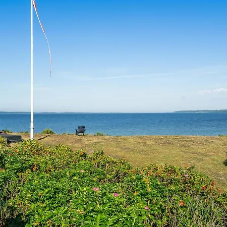 Holiday home Nice In With 4 Bedrooms, Sauna And Wifi Millinge